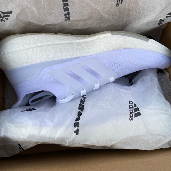 **SOLD!!**Adidas Ultraboost 21 Triple White - Picture 9 of 9